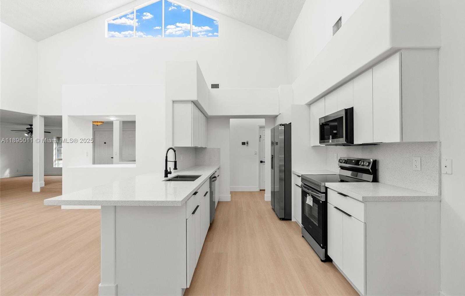 Small Image of 20211 NORTH WEST 10TH ST, Pembroke Pines Number 16