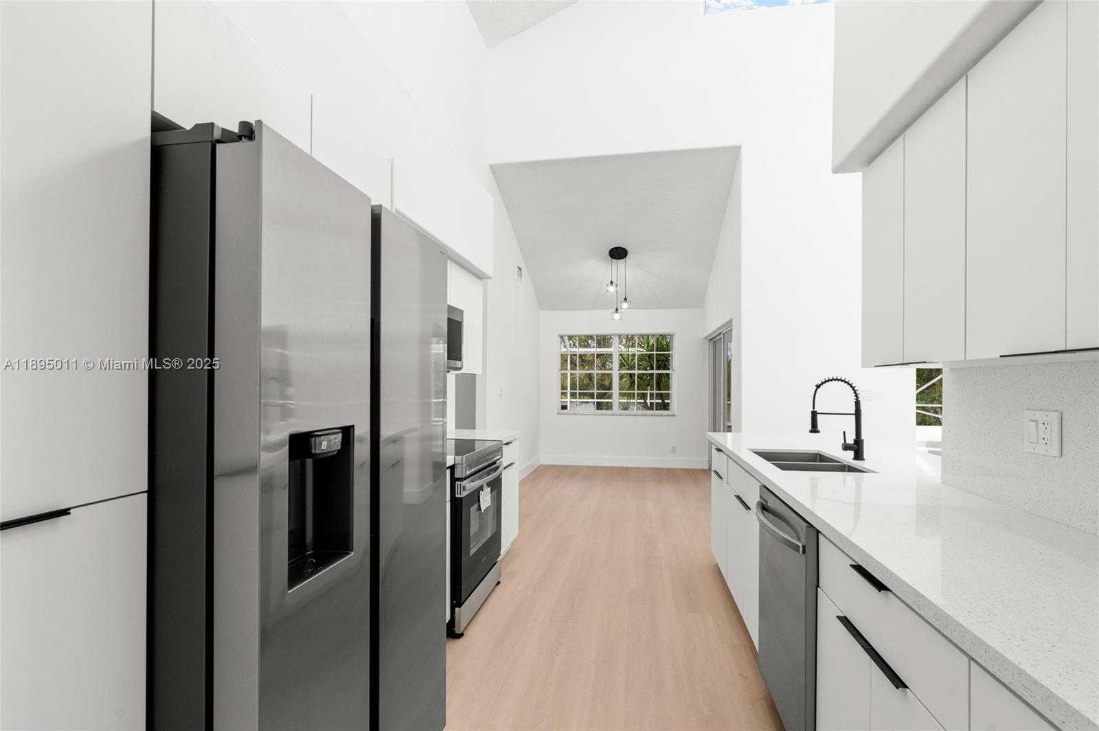 Small Image of 20211 NORTH WEST 10TH ST, Pembroke Pines Number 18