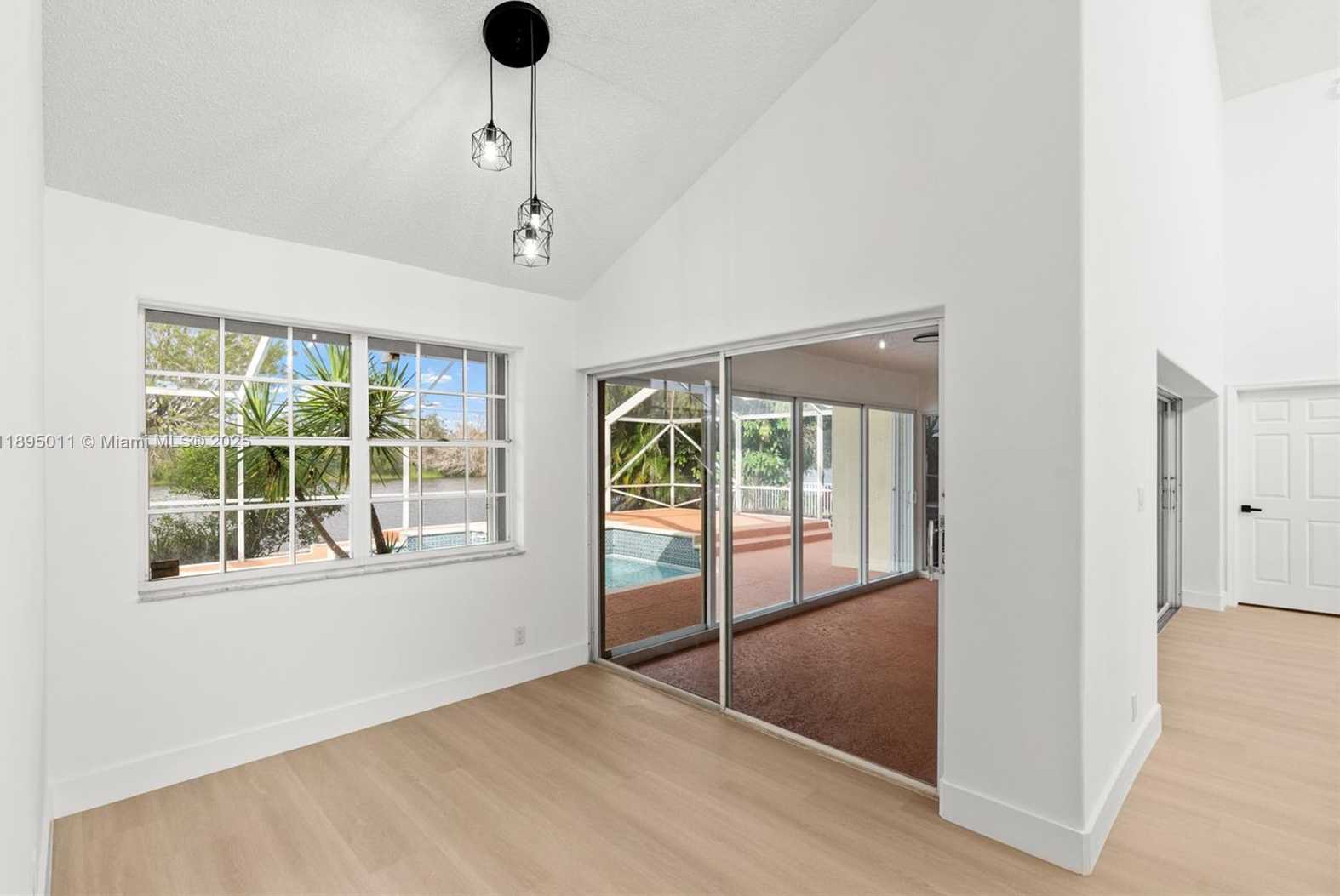 Small Image of 20211 NORTH WEST 10TH ST, Pembroke Pines Number 19