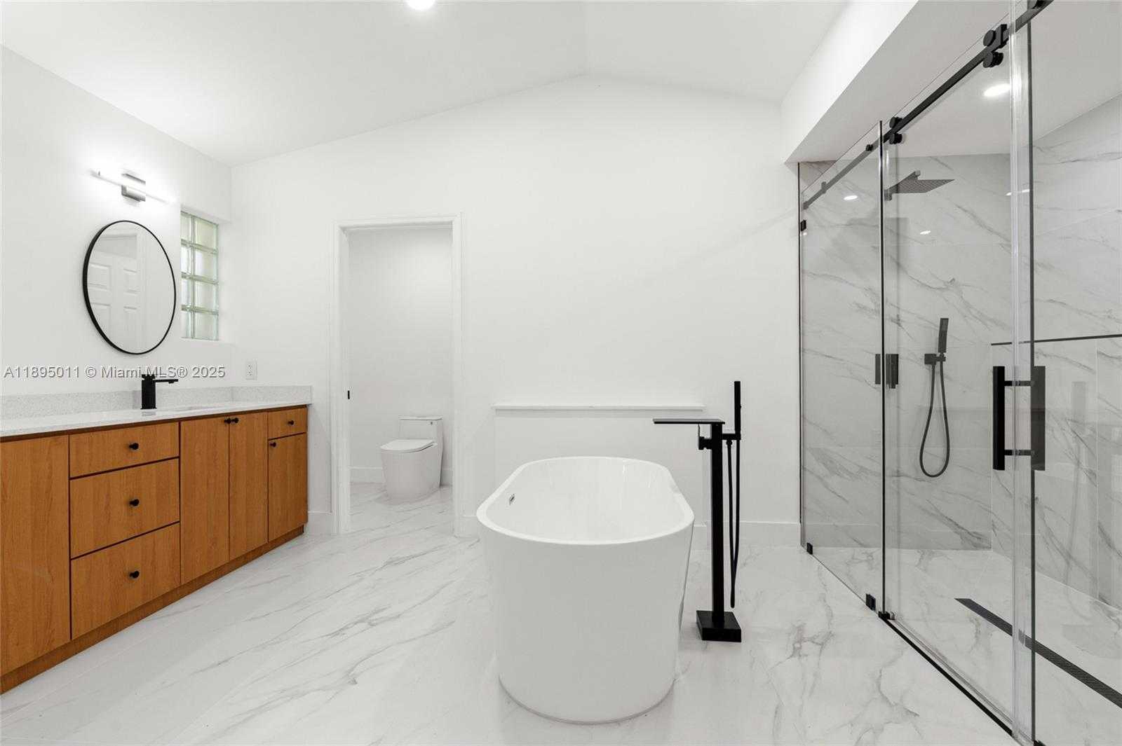 Small Image of 20211 NORTH WEST 10TH ST, Pembroke Pines Number 28