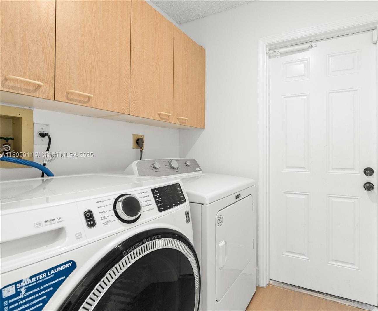 Small Image of 20211 NORTH WEST 10TH ST, Pembroke Pines Number 40