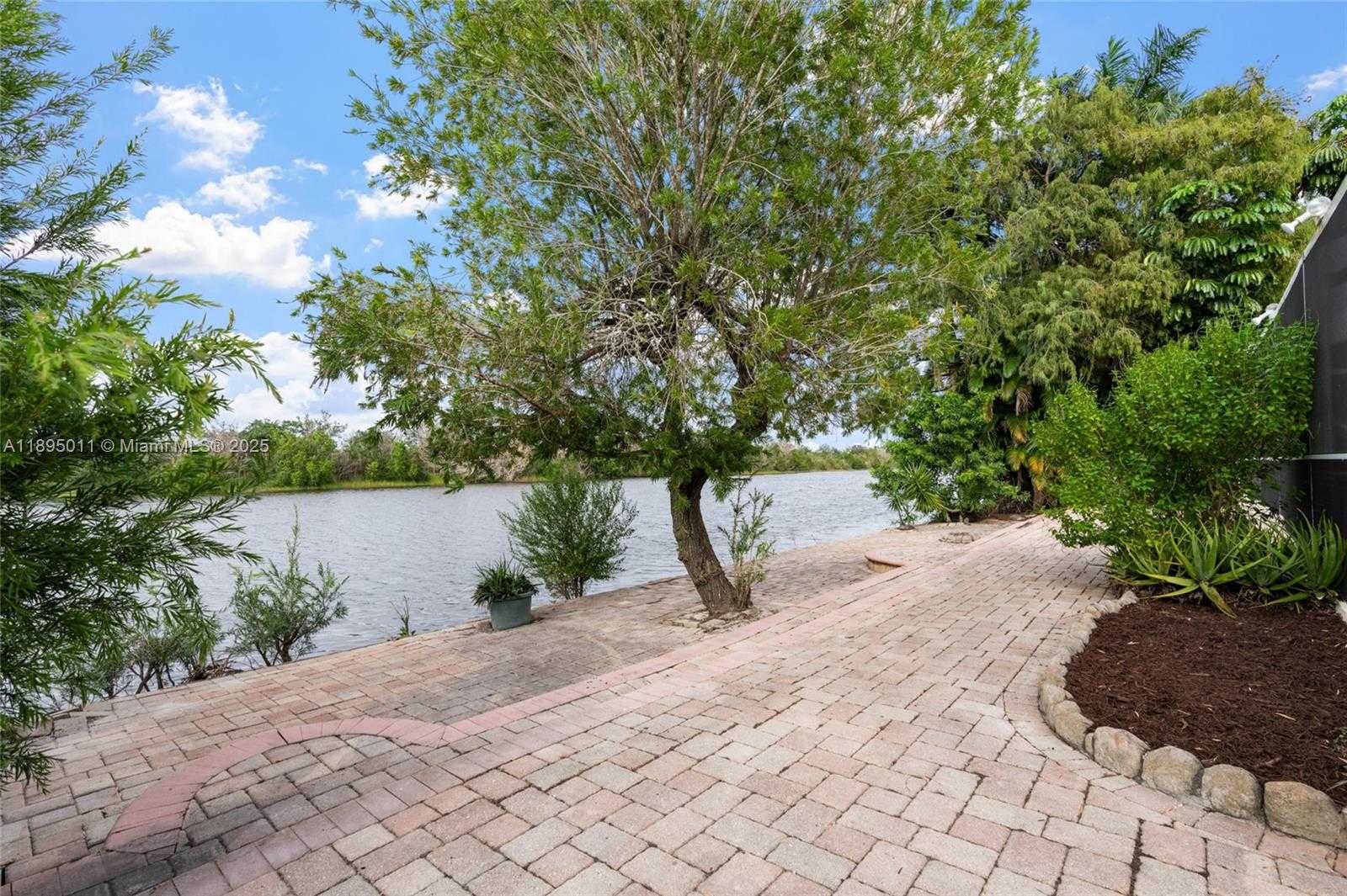 Small Image of 20211 NORTH WEST 10TH ST, Pembroke Pines Number 51