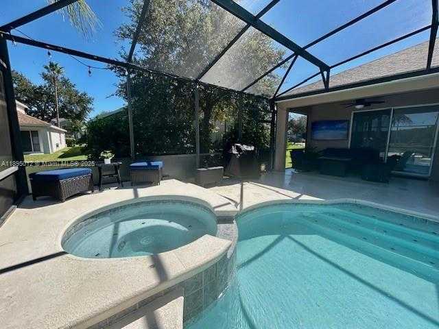 Small Image of 12945 ENTRADA DRIVE, Orlando Number 36