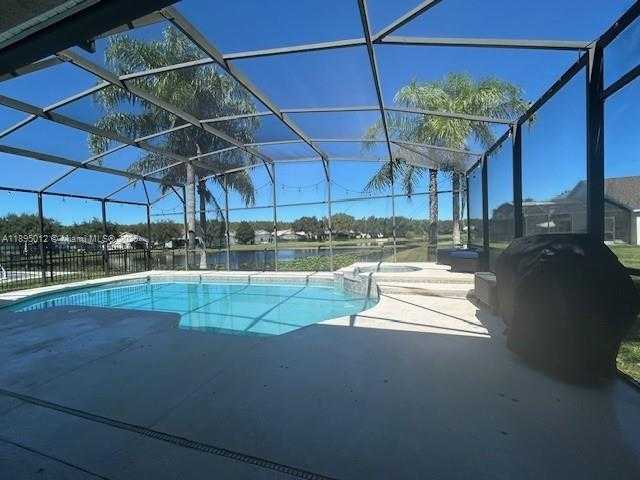Small Image of 12945 ENTRADA DRIVE, Orlando Number 41
