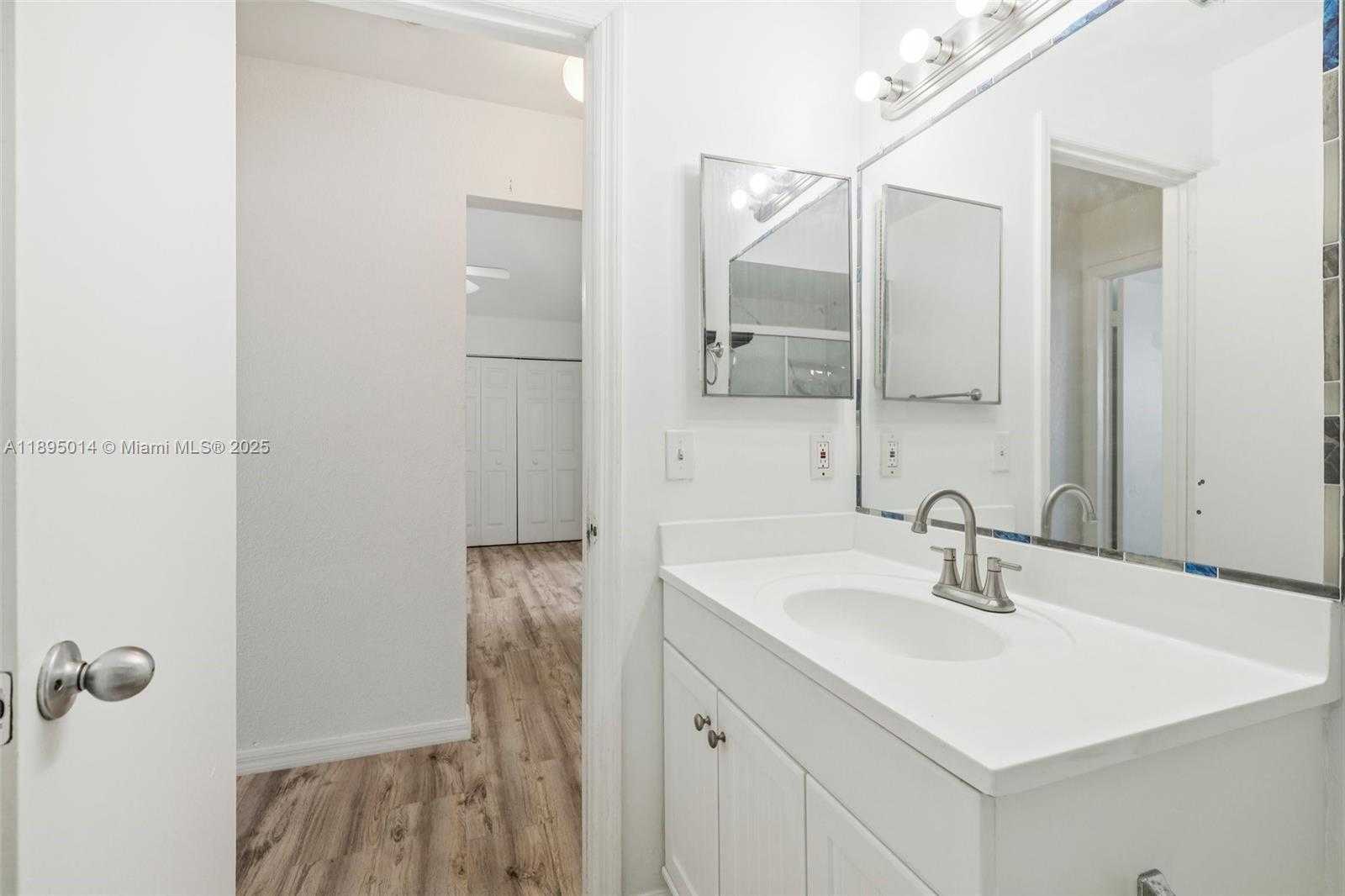 Small Image of 27277 SOUTH WEST 121ST CT, Homestead Number 18