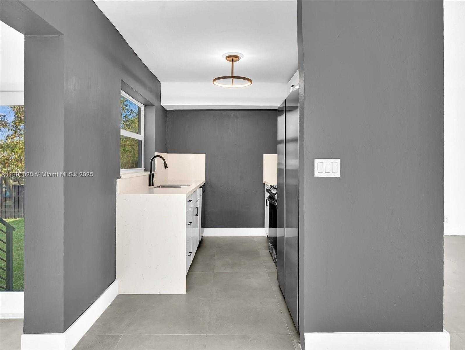 Small Image of 2141 NORTH EAST 18TH AVE, Wilton Manors Number 20