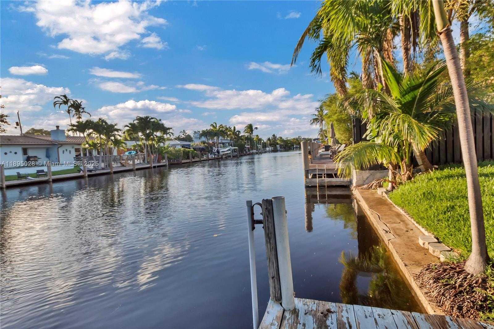Small Image of 2141 NORTH EAST 18TH AVE, Wilton Manors Number 23