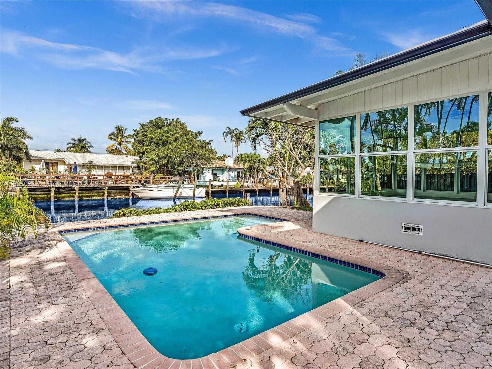 Small Image of 2141 NORTH EAST 18TH AVE, Wilton Manors Number 3
