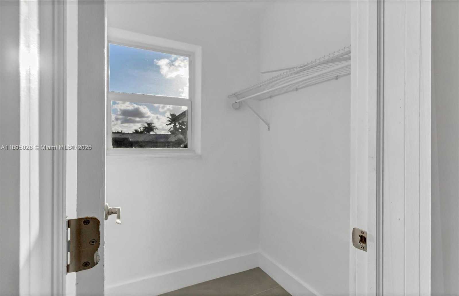Small Image of 2141 NORTH EAST 18TH AVE, Wilton Manors Number 40