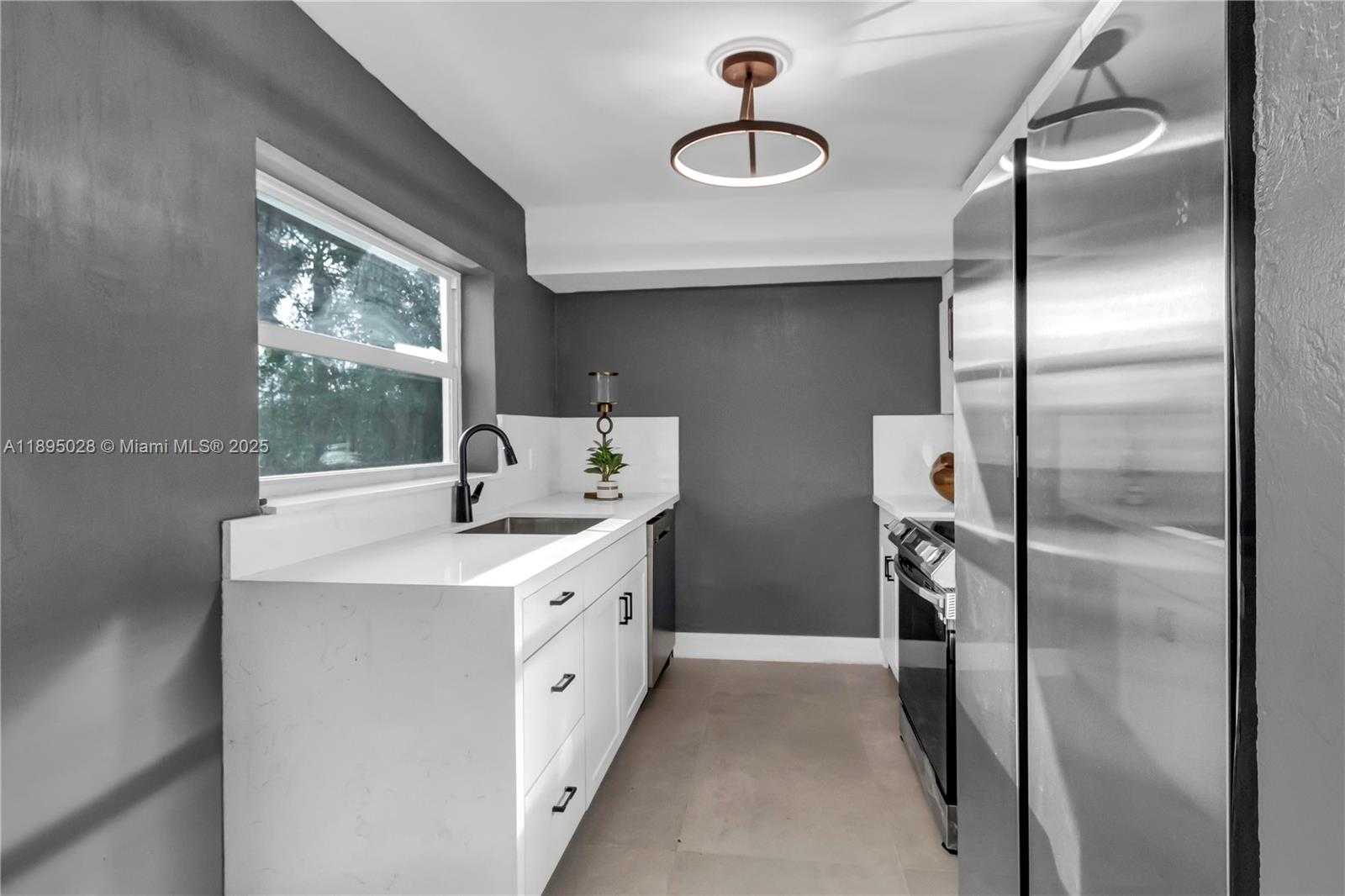 Small Image of 2141 NORTH EAST 18TH AVE, Wilton Manors Number 44