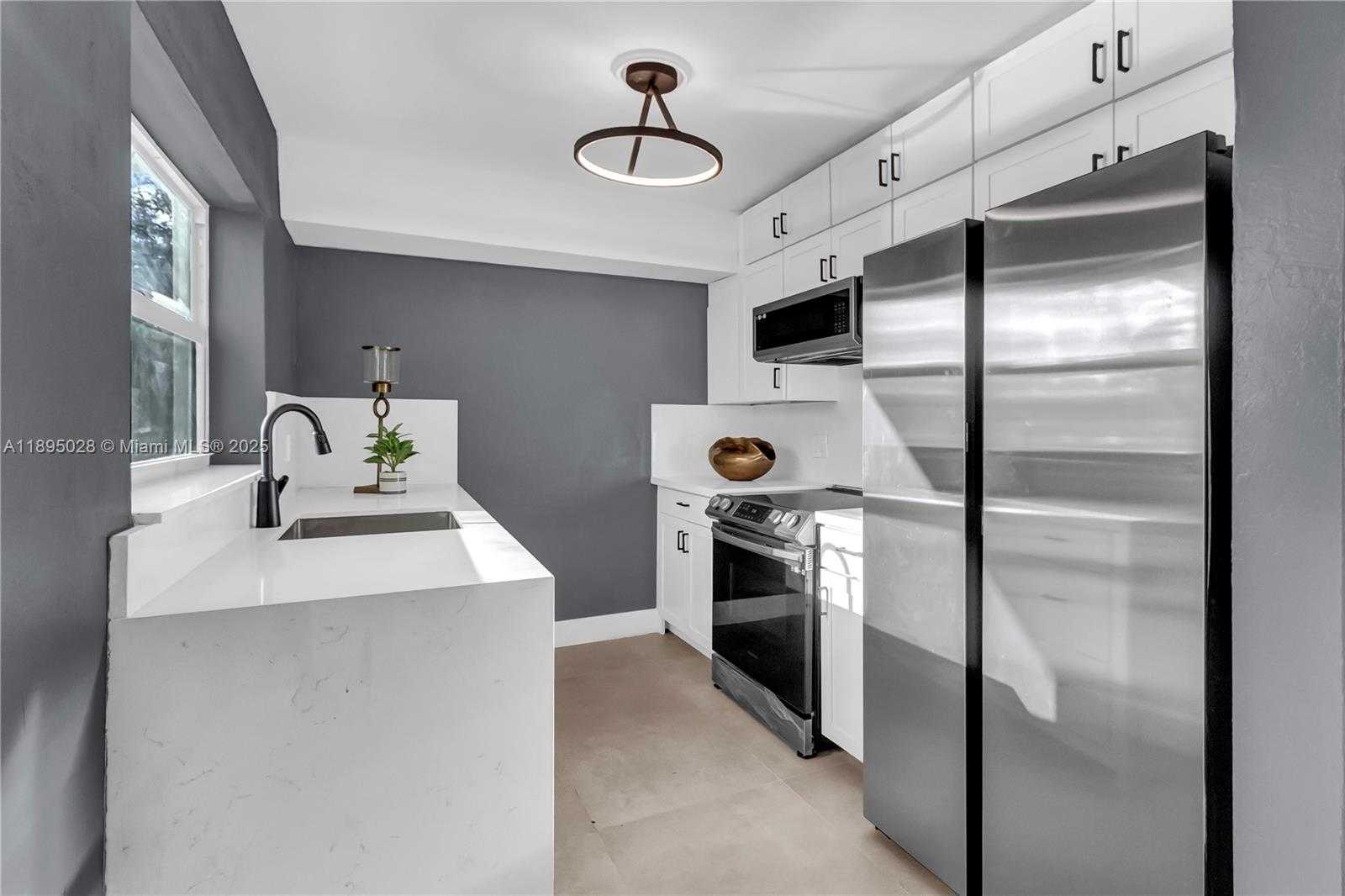 Small Image of 2141 NORTH EAST 18TH AVE, Wilton Manors Number 47