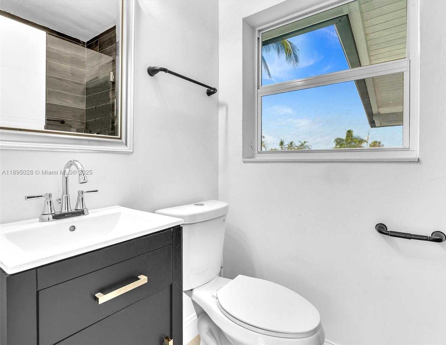 Small Image of 2141 NORTH EAST 18TH AVE, Wilton Manors Number 50