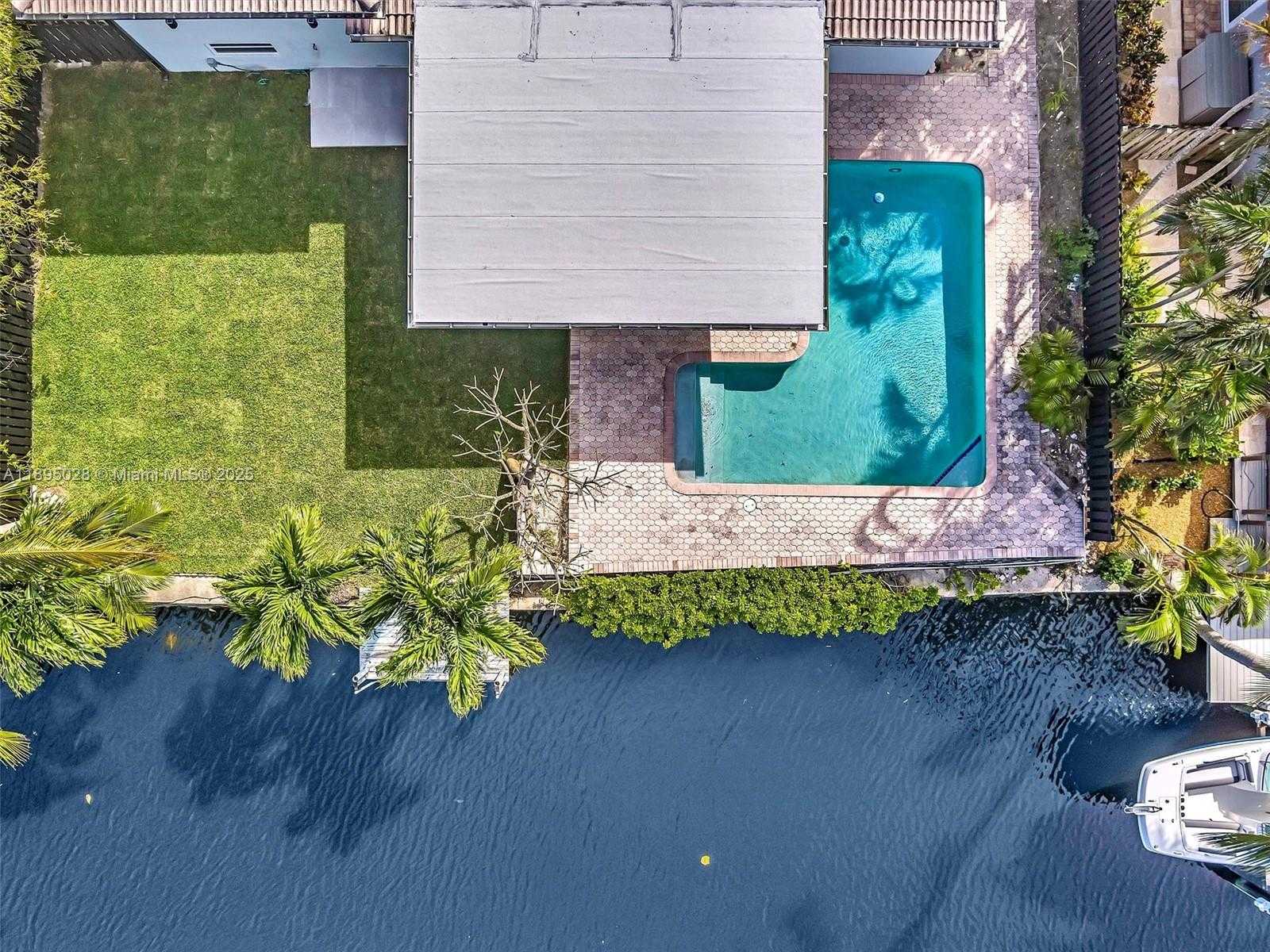 Small Image of 2141 NORTH EAST 18TH AVE, Wilton Manors Number 53