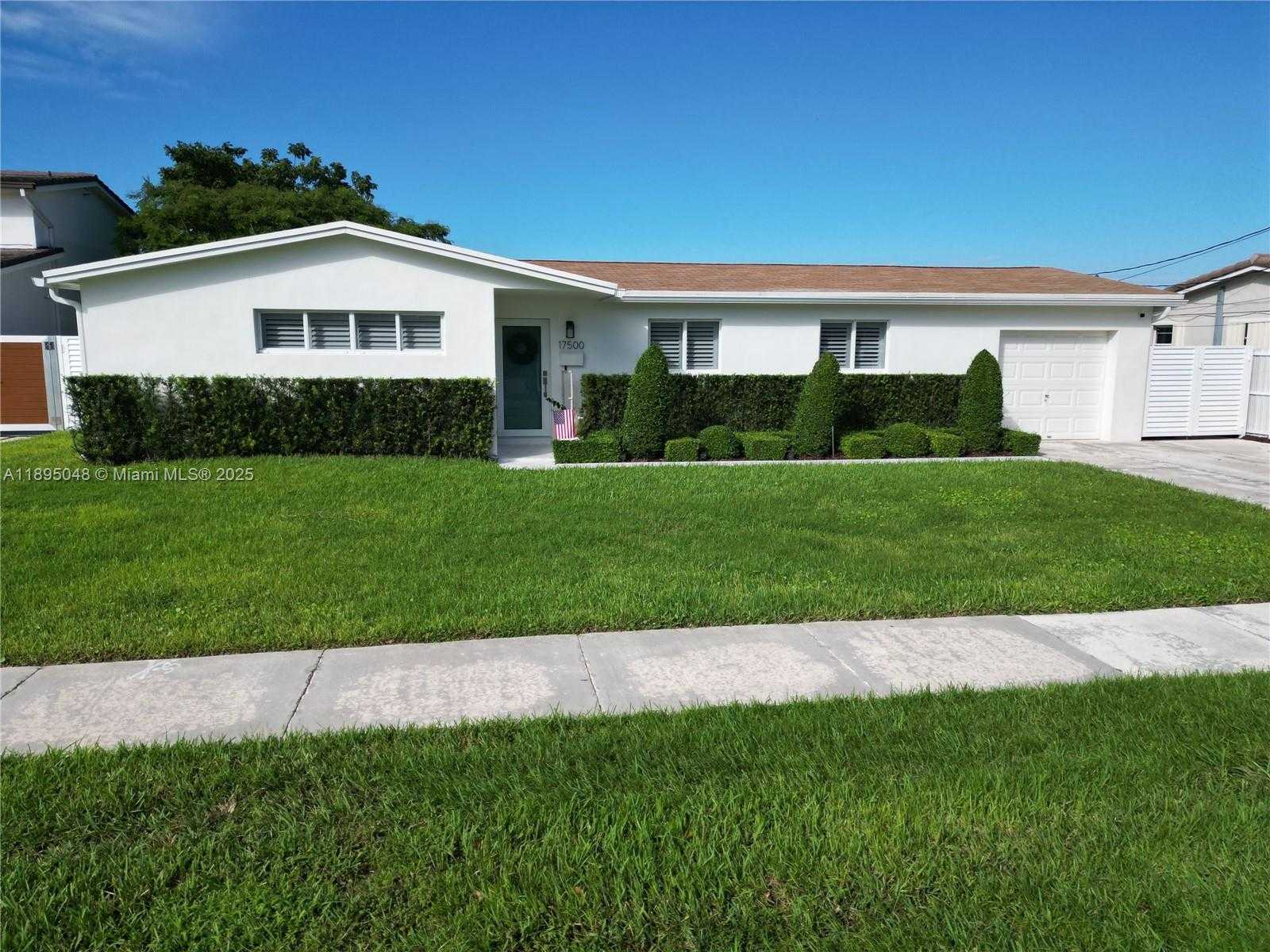 Small Image of 17500 NORTH WEST 82ND CT, Hialeah Number 2