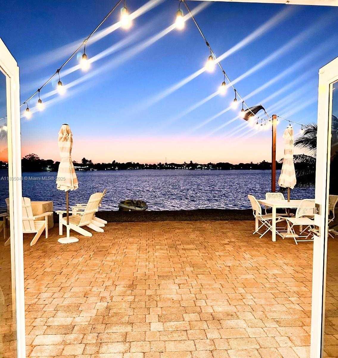 Small Image of 17500 NORTH WEST 82ND CT, Hialeah Number 29