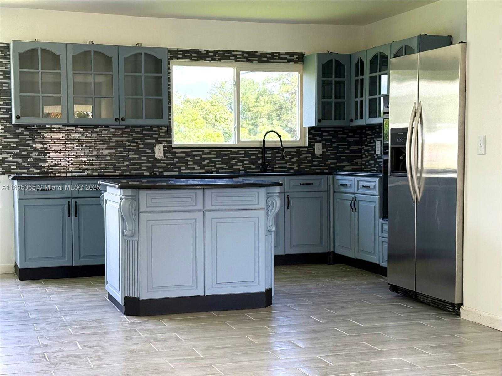 Small Image of 3311 SOUTH WEST ENSLEY CT, Port St. Lucie Number 11