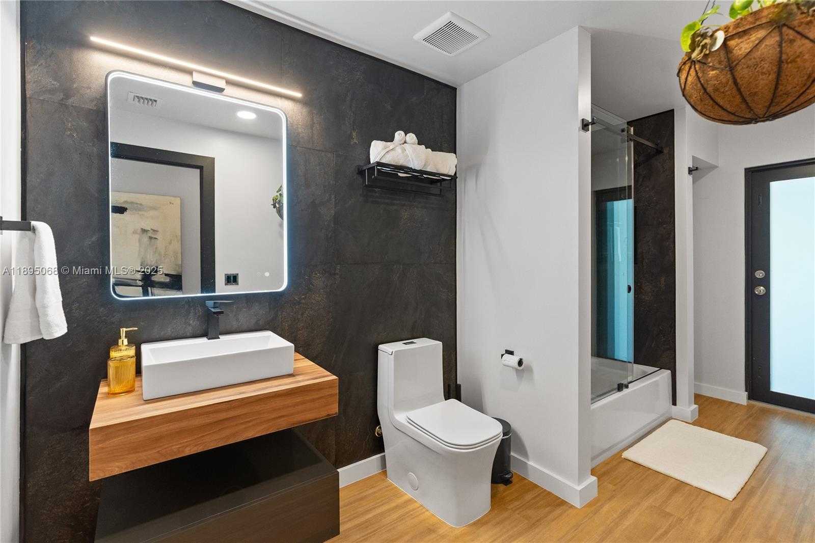Small Image of 1005 NORTH WEST 99TH AVE, Plantation Number 17