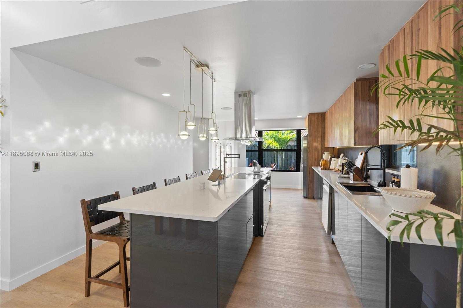 Small Image of 1005 NORTH WEST 99TH AVE, Plantation Number 39