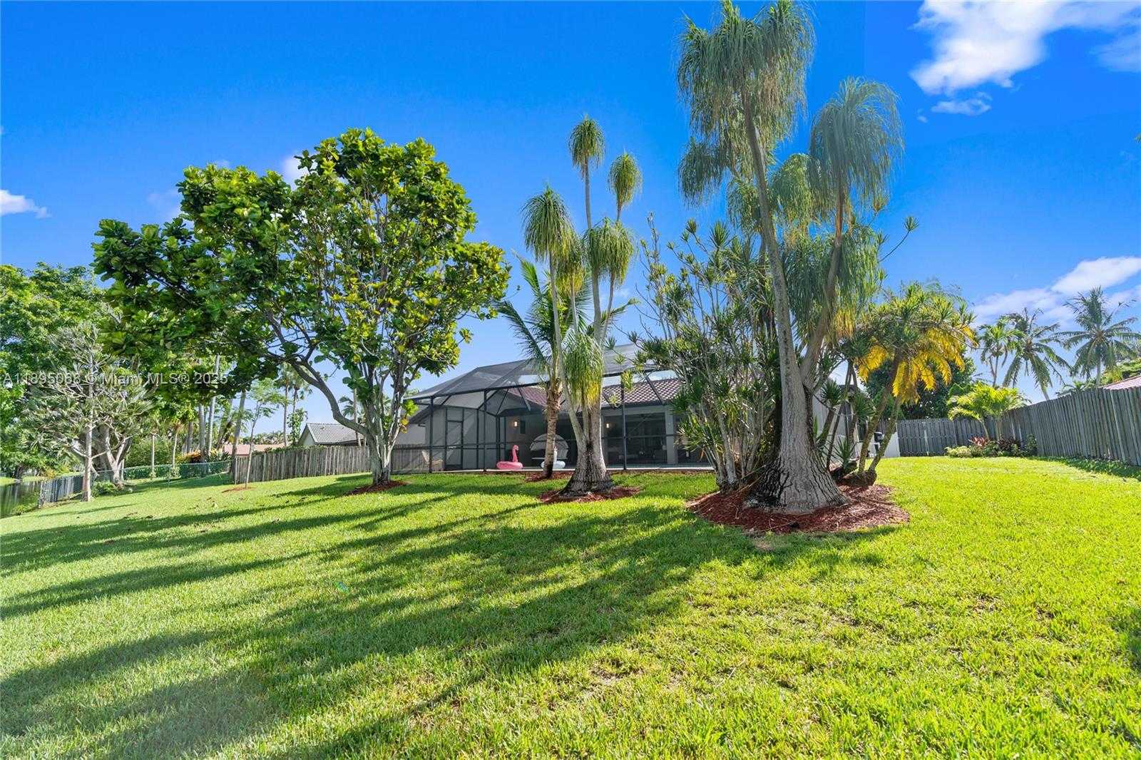 Small Image of 1005 NORTH WEST 99TH AVE, Plantation Number 66