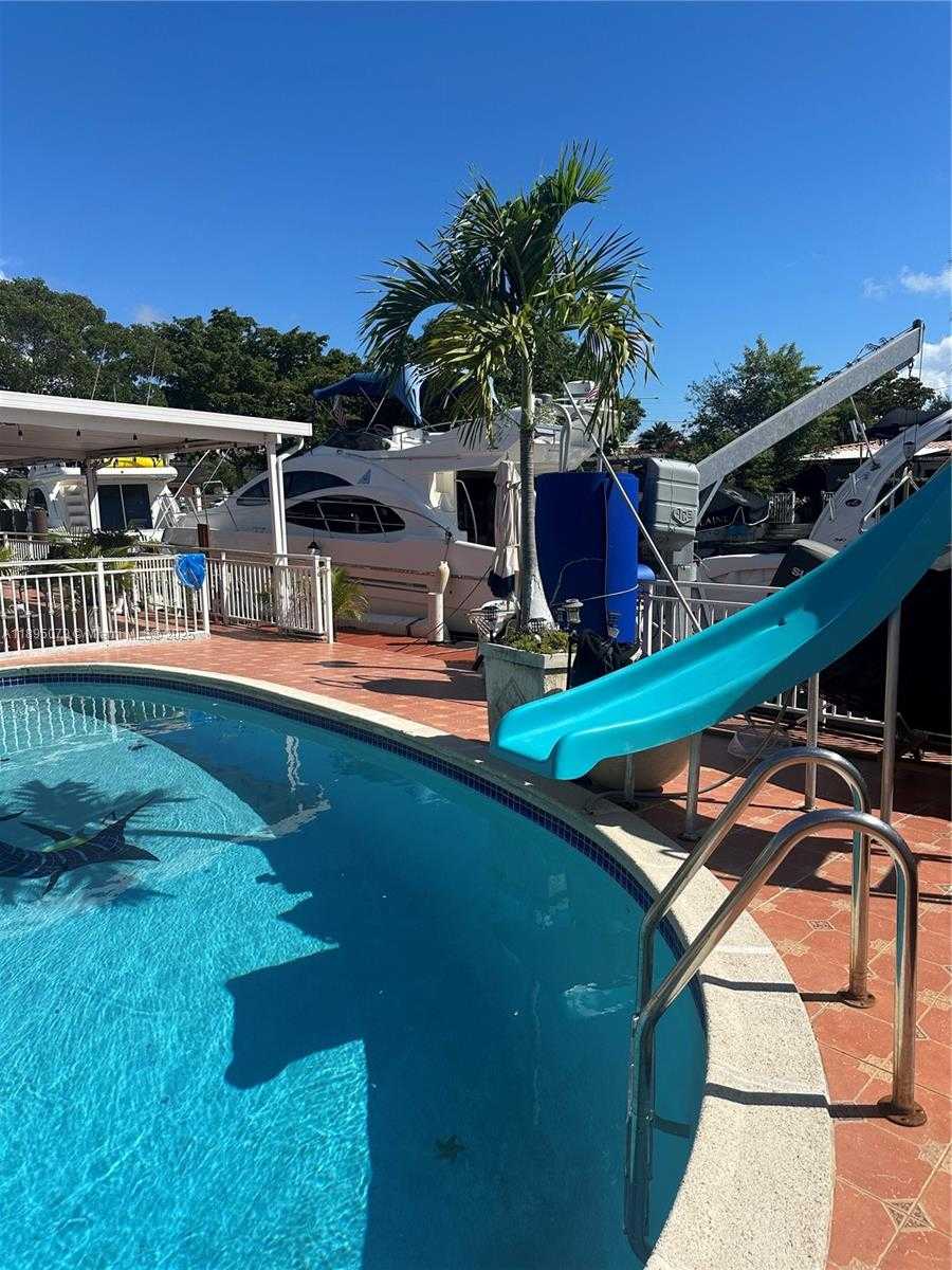 Small Image of North Miami Number 3