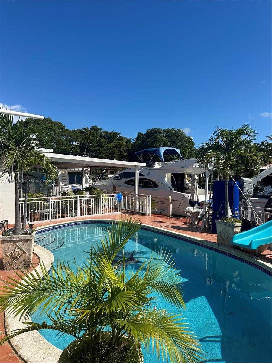 Small Image of North Miami Number 4