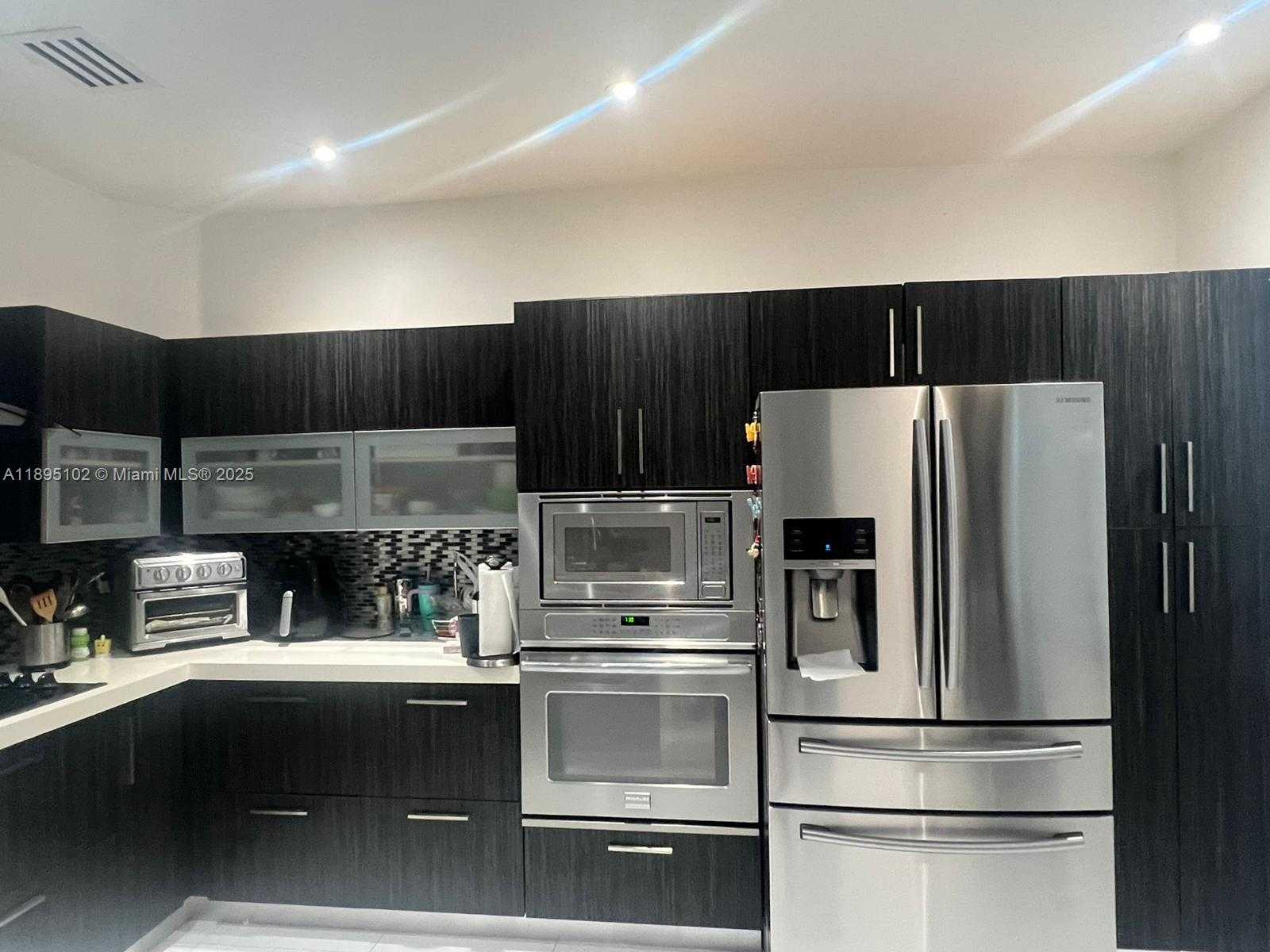 Small Image of 11281 NORTH WEST 84TH ST, Doral Number 1