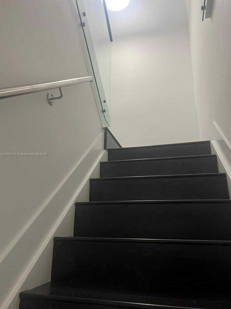 Small Image of 11281 NORTH WEST 84TH ST, Doral Number 3