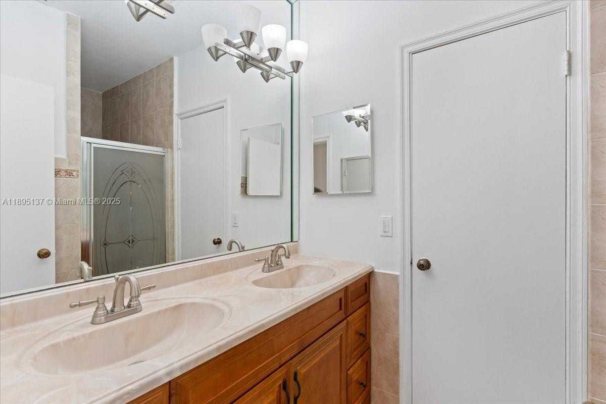 Small Image of 1961 NORTH EAST 188TH ST, Miami Number 29