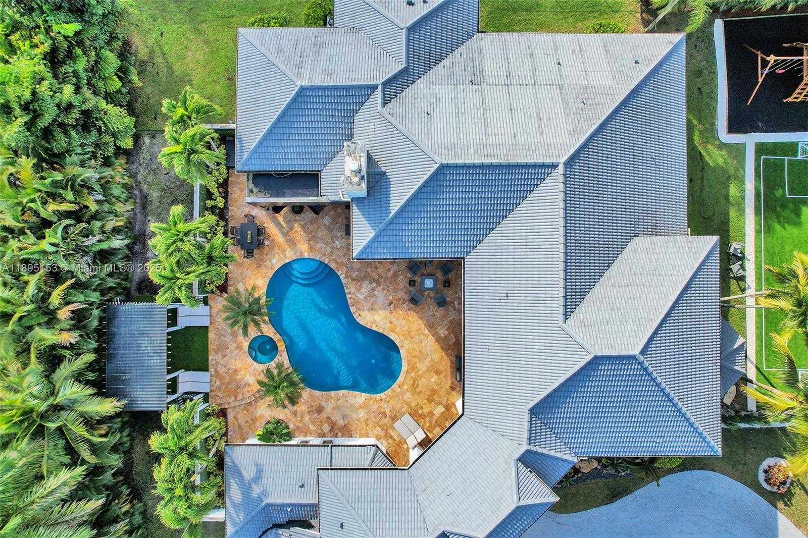 Small Image of 11400 NORTH WEST 7TH ST, Plantation Number 13