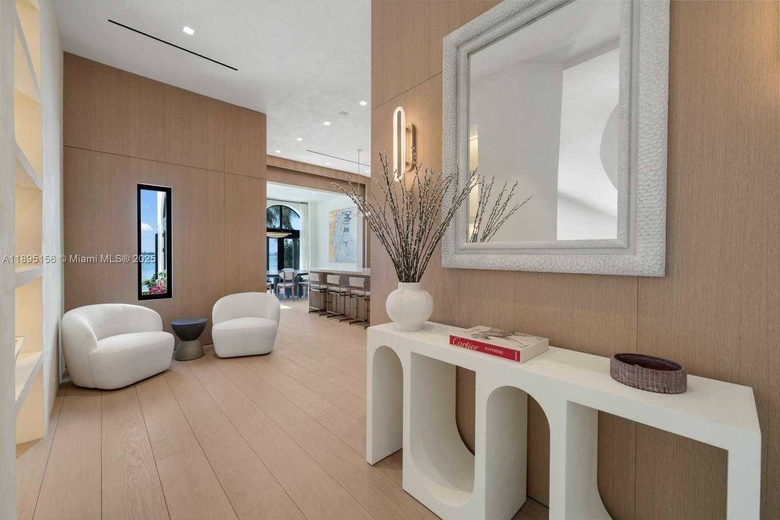 Small Image of 5300 NORTH BAY RD, Miami Beach Number 15