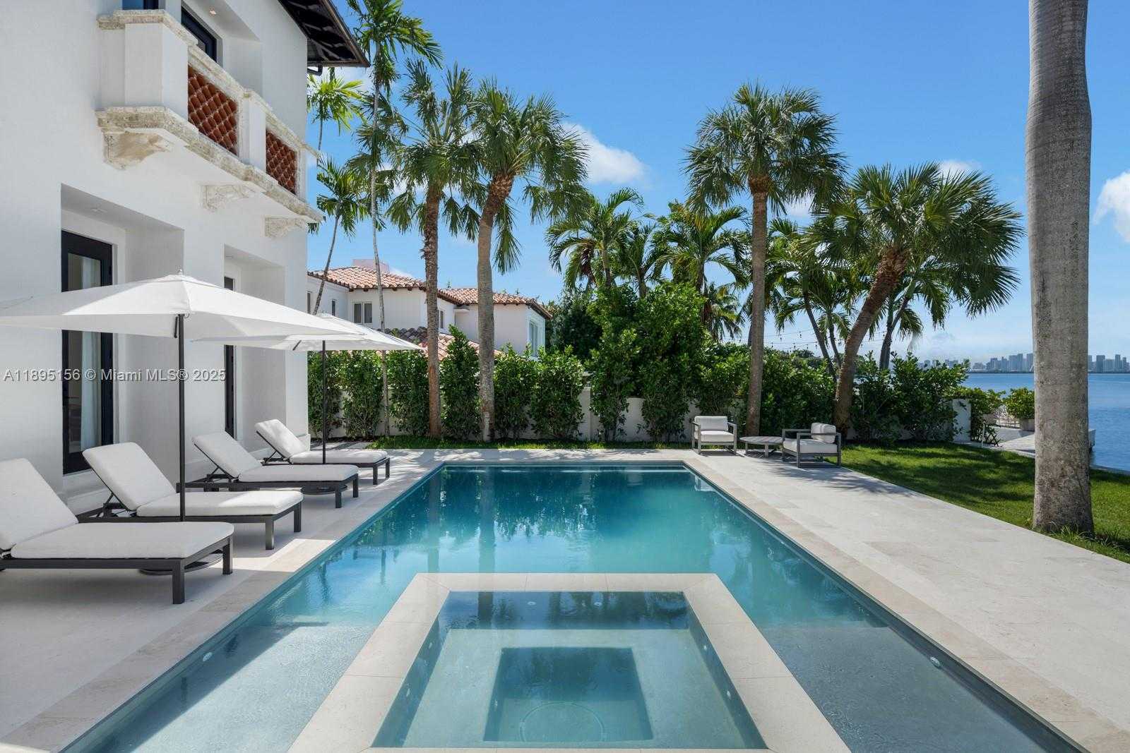 Small Image of 5300 NORTH BAY RD, Miami Beach Number 20