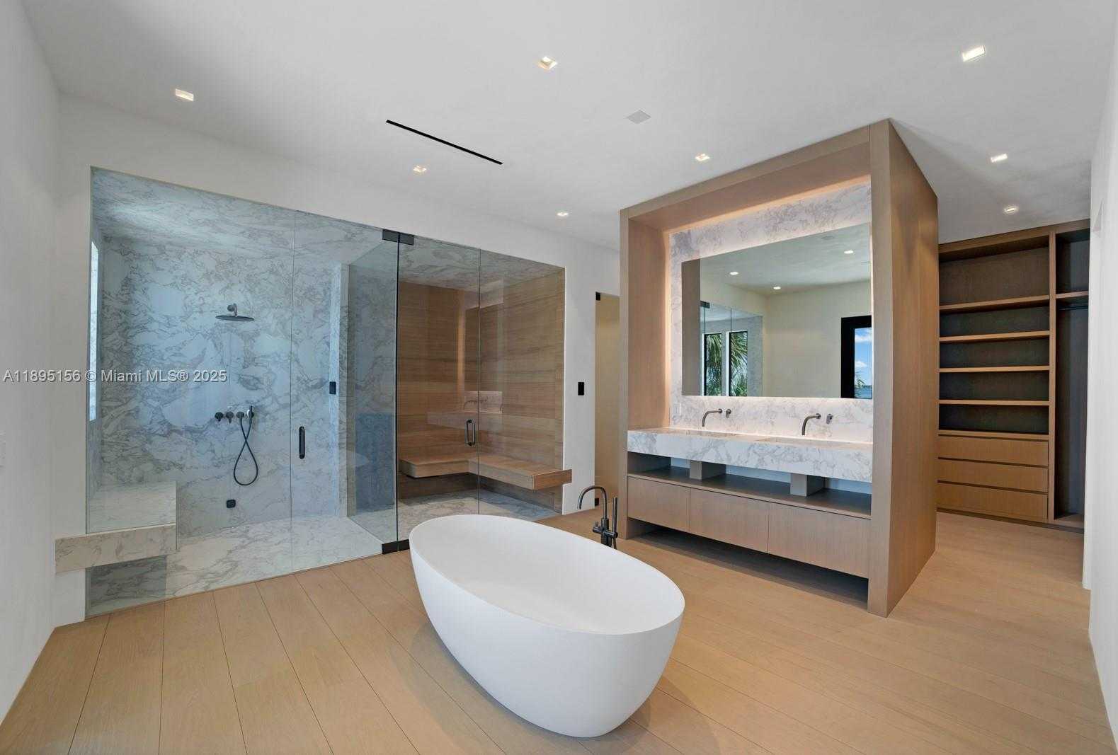 Small Image of 5300 NORTH BAY RD, Miami Beach Number 26