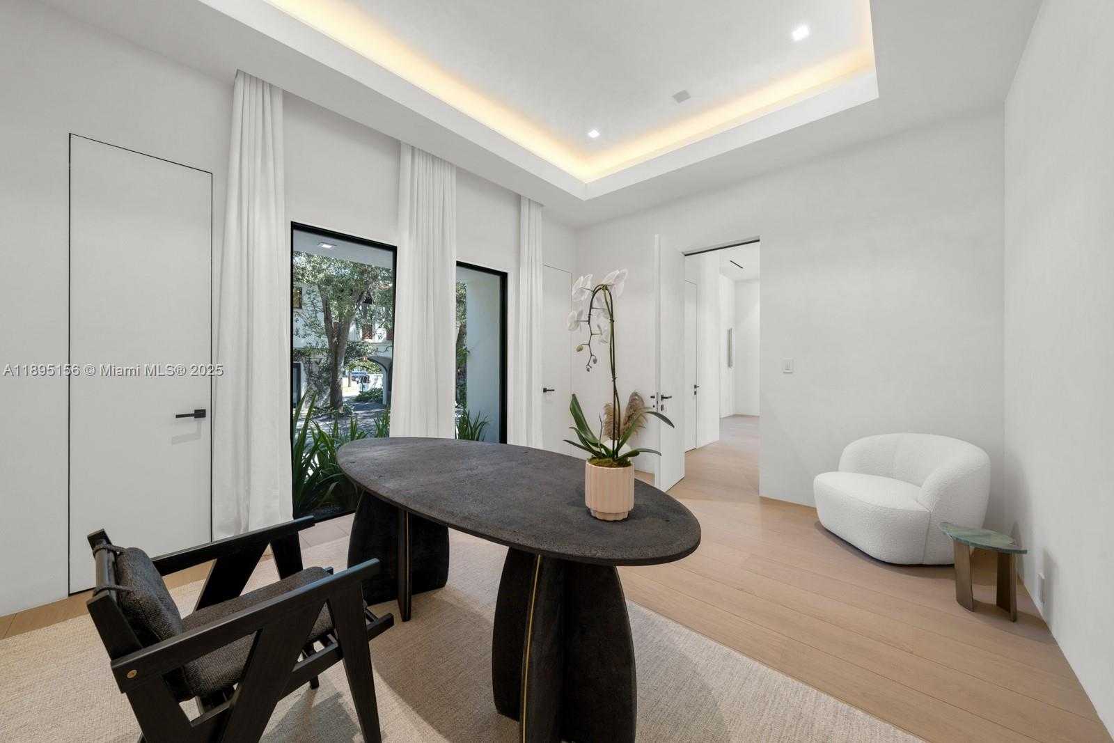 Small Image of 5300 NORTH BAY RD, Miami Beach Number 38