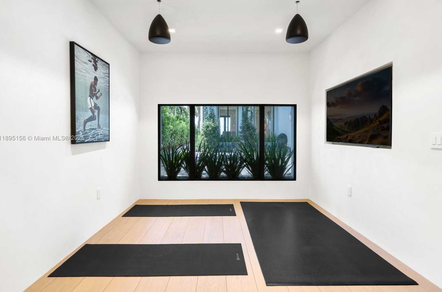 Small Image of 5300 NORTH BAY RD, Miami Beach Number 39