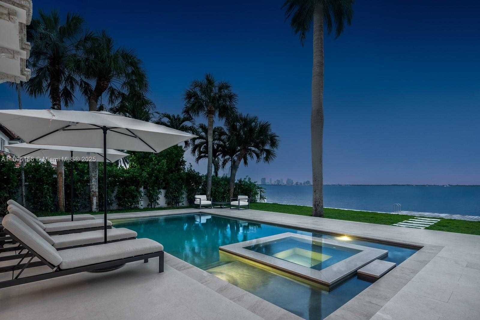 Small Image of 5300 NORTH BAY RD, Miami Beach Number 60