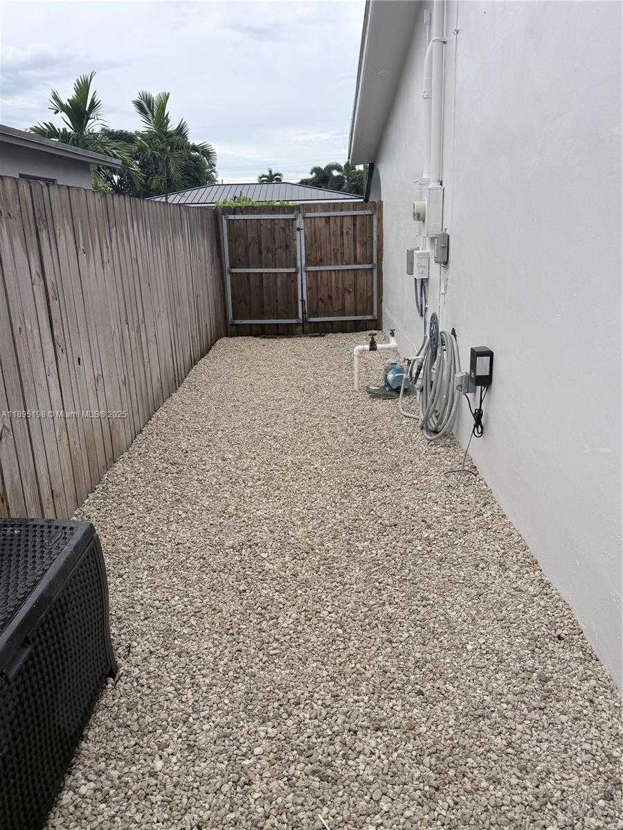 Small Image of 7321 ALLEN DR, Hollywood Number 33