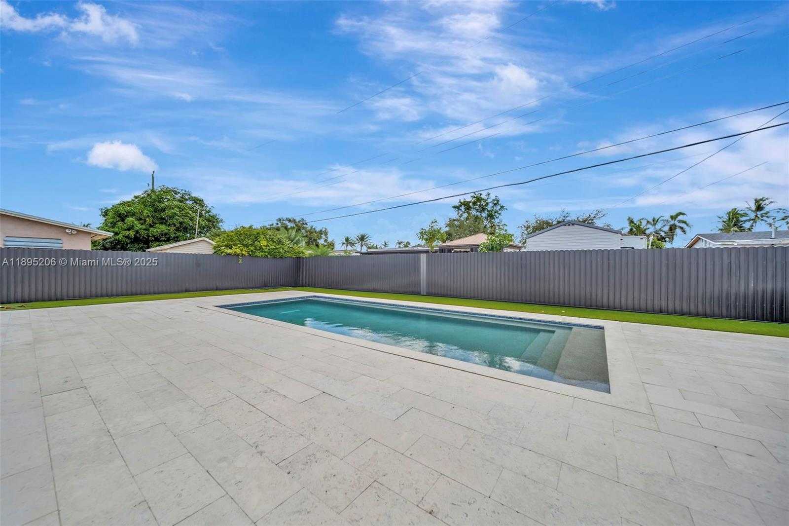 Small Image of 8340 NORTH WEST 178TH ST, Hialeah Number 35