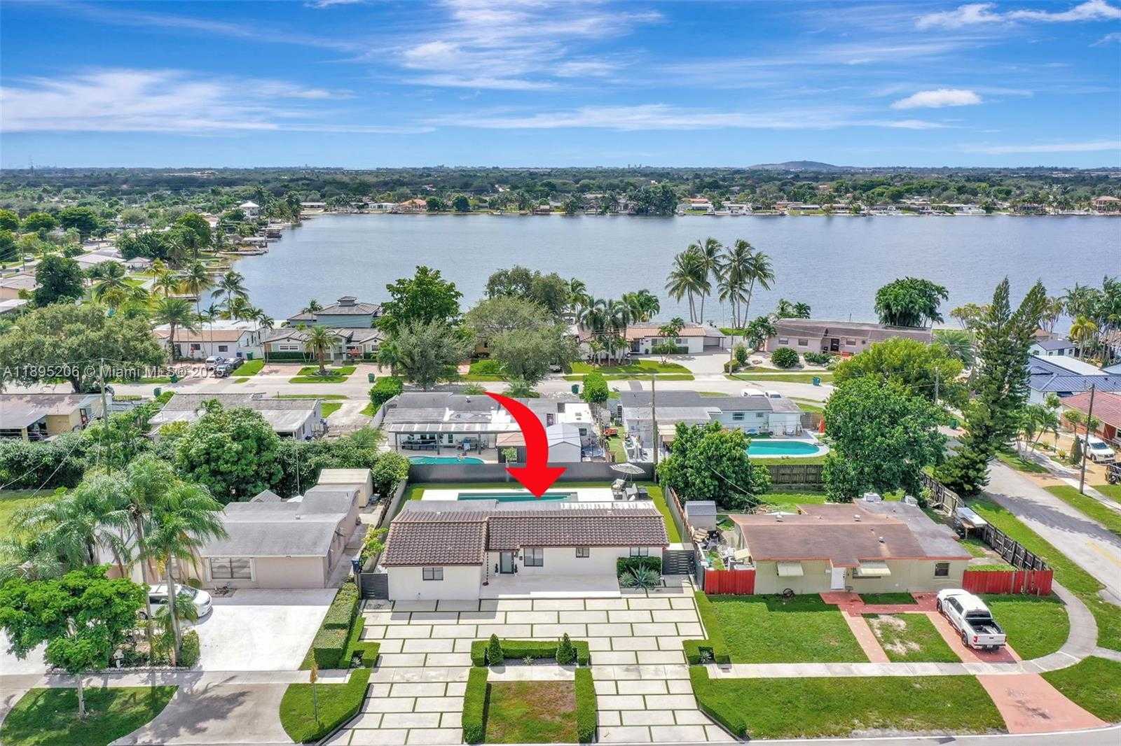 Small Image of 8340 NORTH WEST 178TH ST, Hialeah Number 39