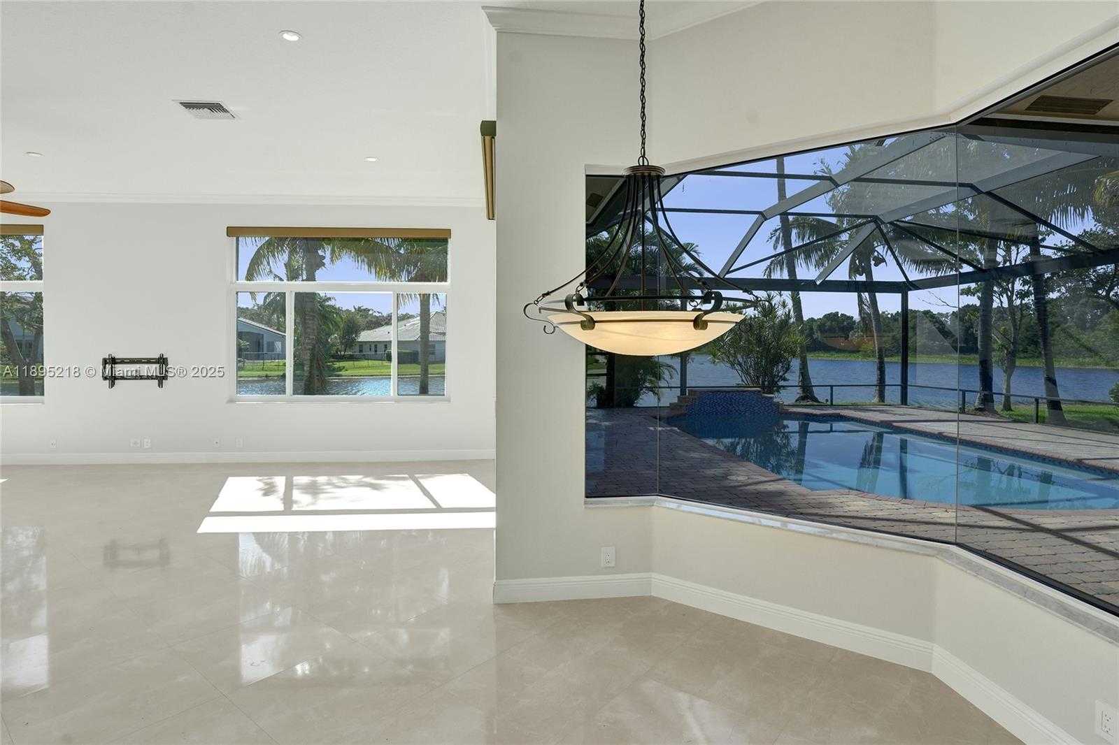 Small Image of 2715 EDGEWATER CT, Weston Number 55