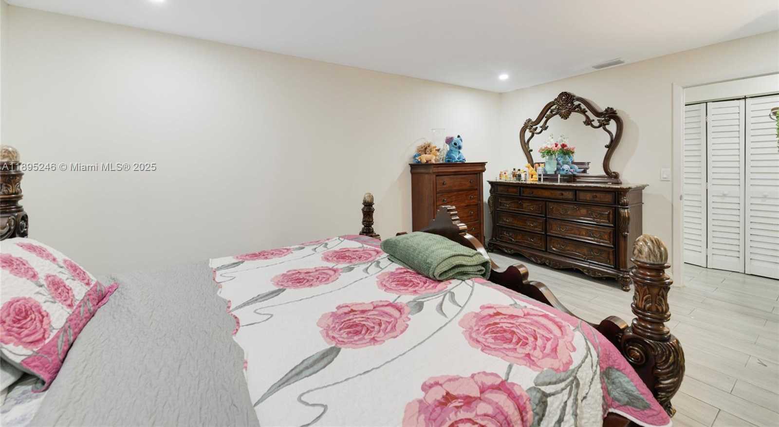 Small Image of 13391 SOUTH WEST 262ND ST, Homestead Number 16