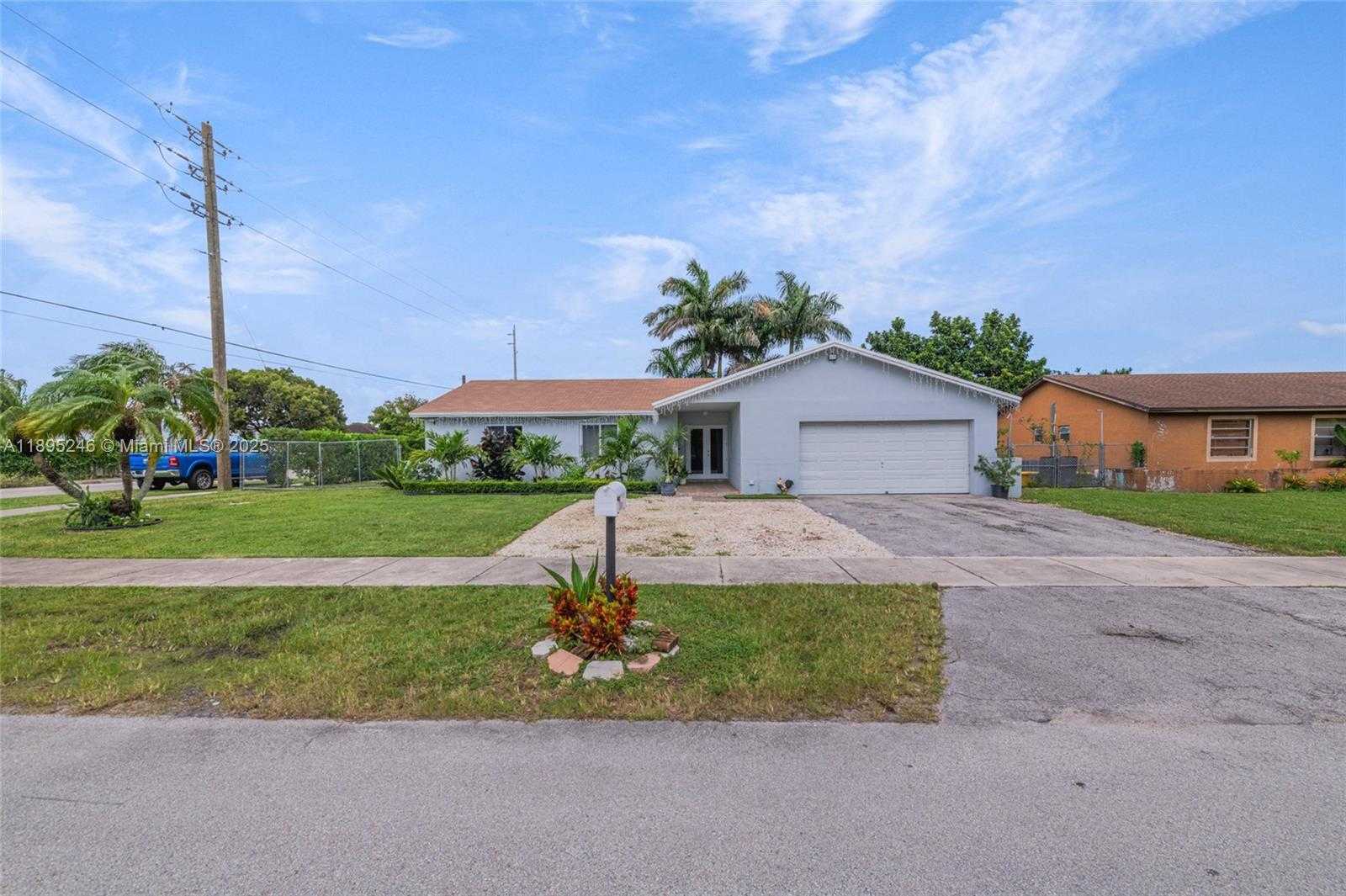 Small Image of 13391 SOUTH WEST 262ND ST, Homestead Number 2