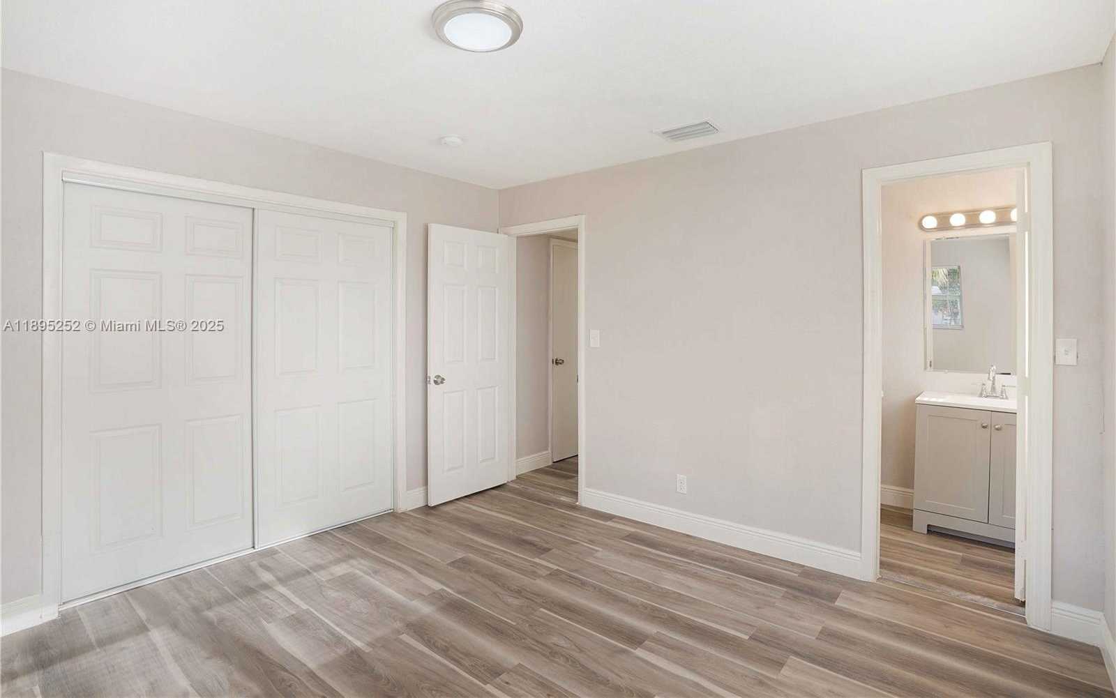 Small Image of Fort Lauderdale Number 18