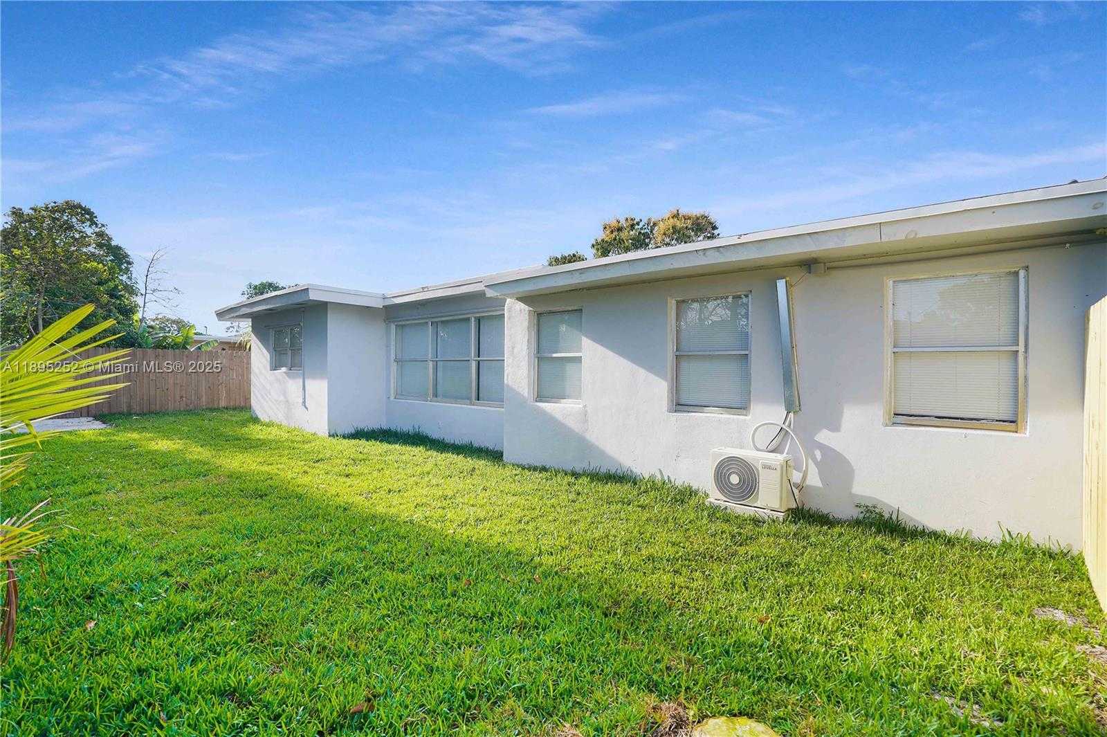 Small Image of Fort Lauderdale Number 33