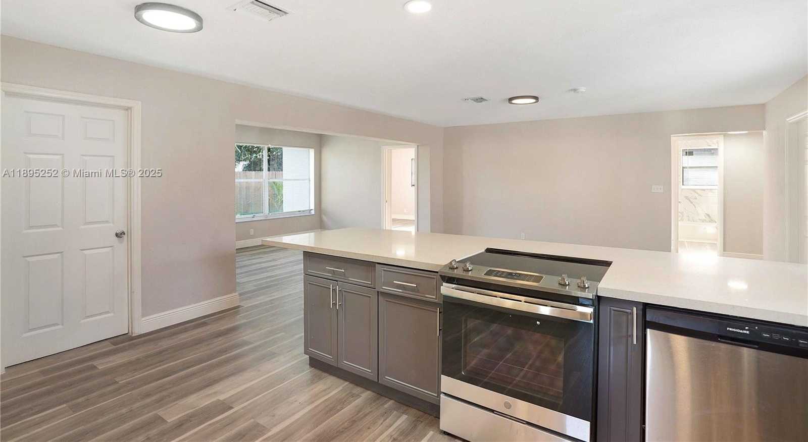 Small Image of Fort Lauderdale Number 5