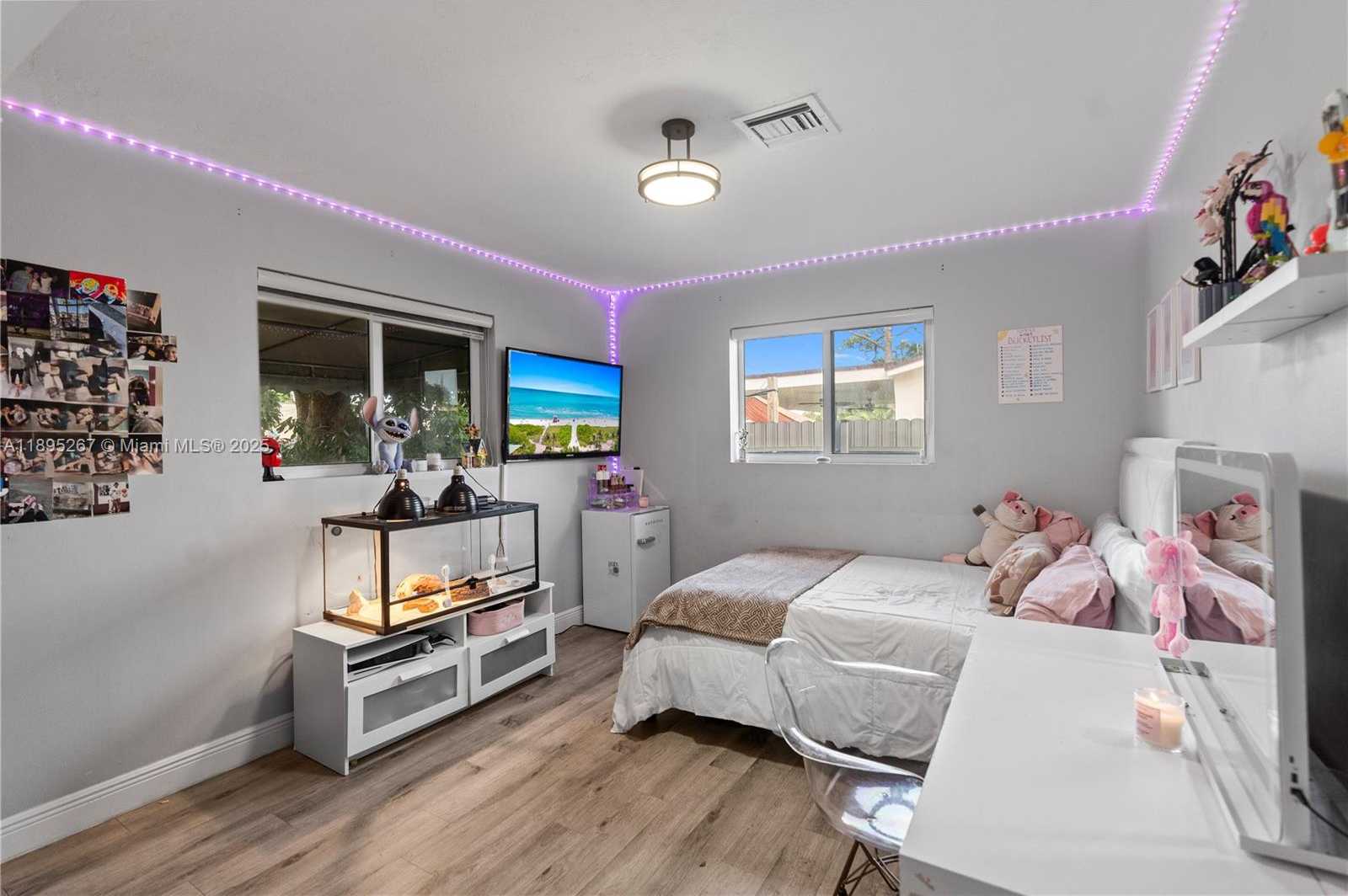 Small Image of 6791 SOUTH WEST 10TH CT, Pembroke Pines Number 17