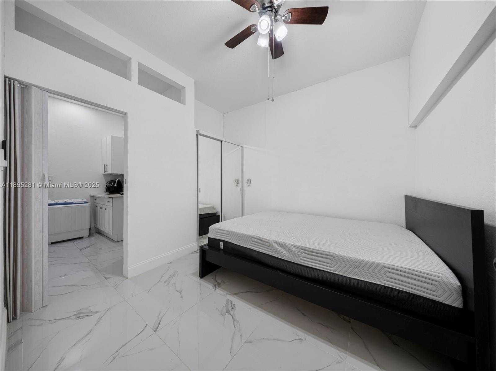 Small Image of 1411 SOUTH EAST 26TH RD, Homestead Number 10