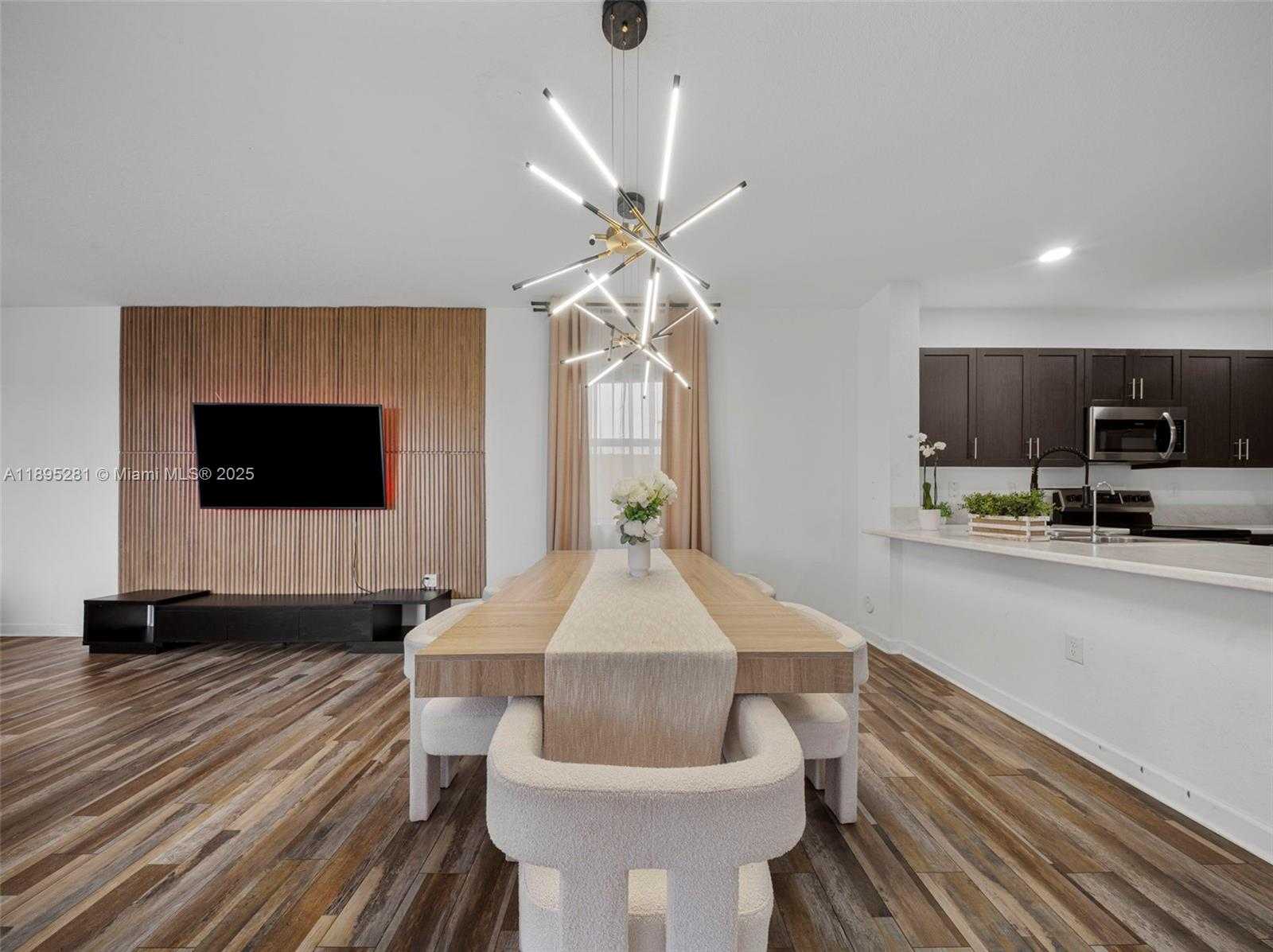 Small Image of 1411 SOUTH EAST 26TH RD, Homestead Number 23