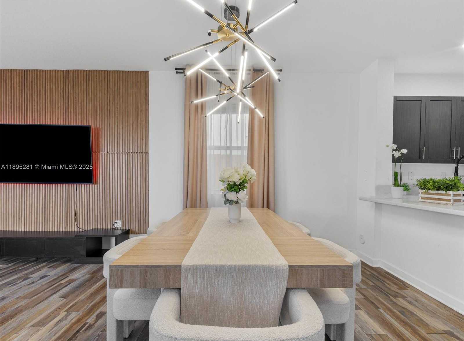 Small Image of 1411 SOUTH EAST 26TH RD, Homestead Number 25