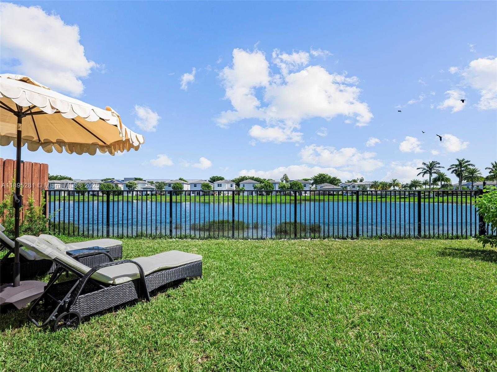 Small Image of 1411 SOUTH EAST 26TH RD, Homestead Number 3