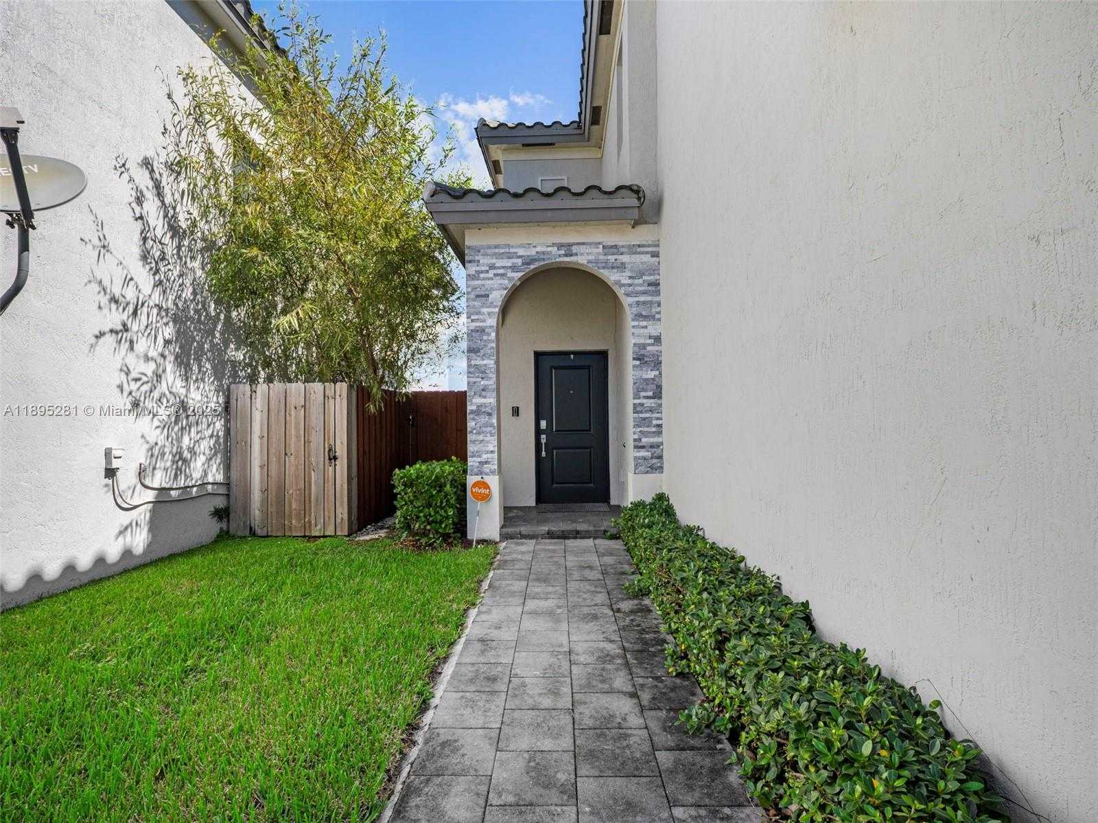 Small Image of 1411 SOUTH EAST 26TH RD, Homestead Number 59